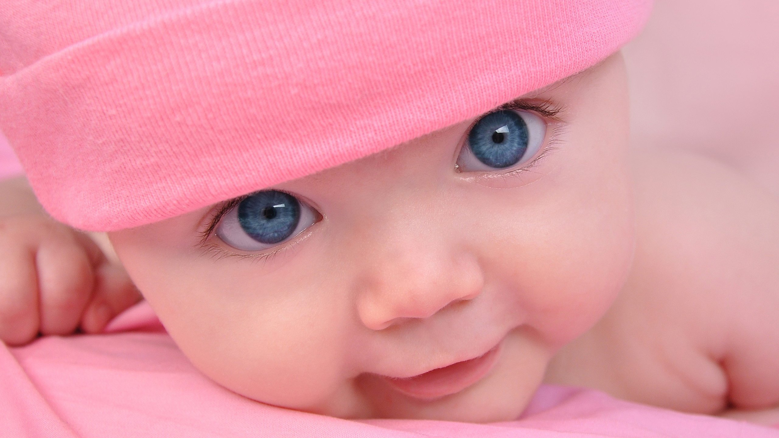 淄博试管供卵捐卵女孩孕早期为宝宝的明亮眼镜而奋斗